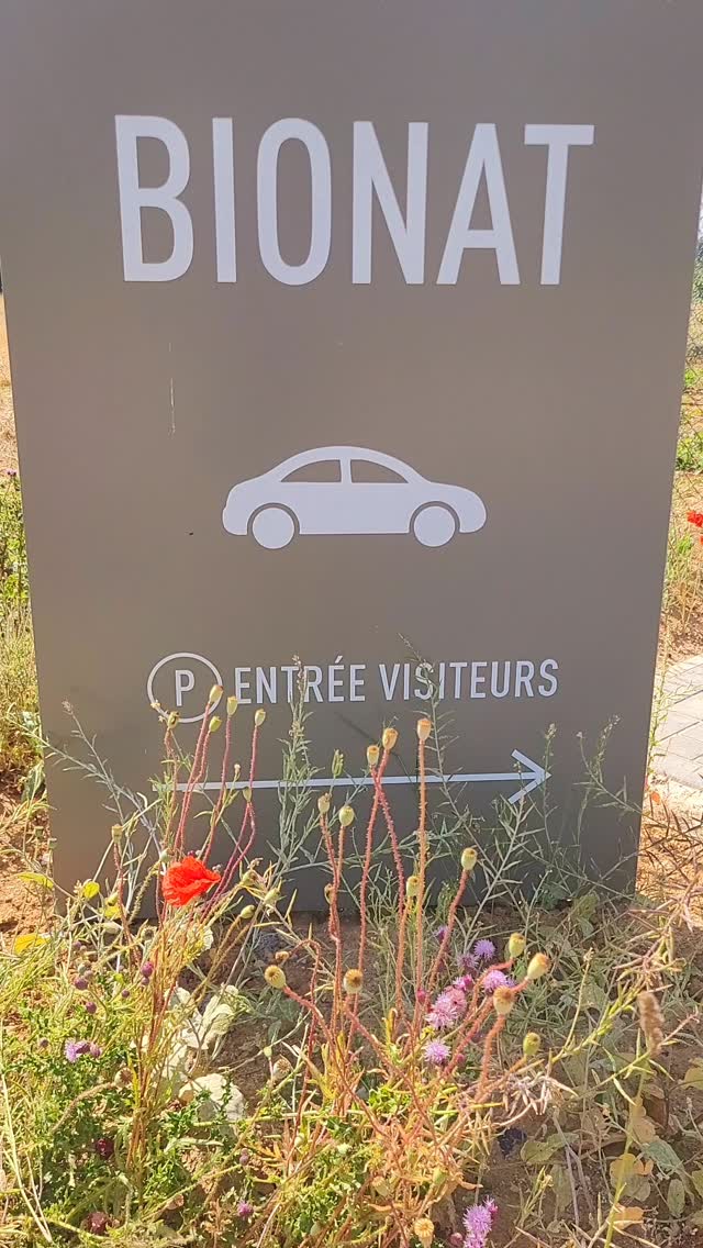 Retour chez Bionat pour terminer le film de timelapse avec qlqs vues au drone et des vues intérieures.